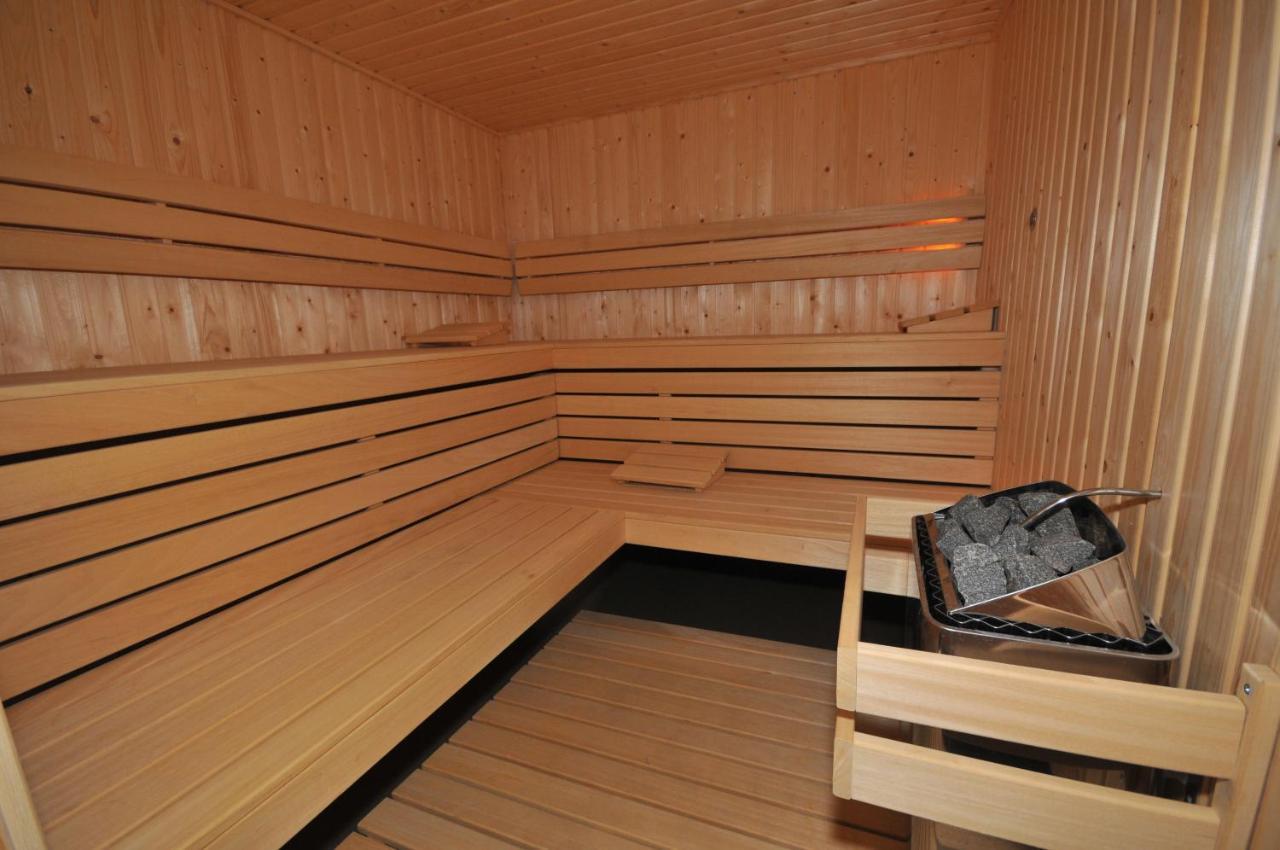 Camping De Duinhoeve Chalet Zeeland Not For Companies Burgh-Haamstede Exterior foto